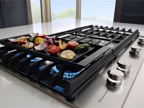 36'' gas cooktop with griddle